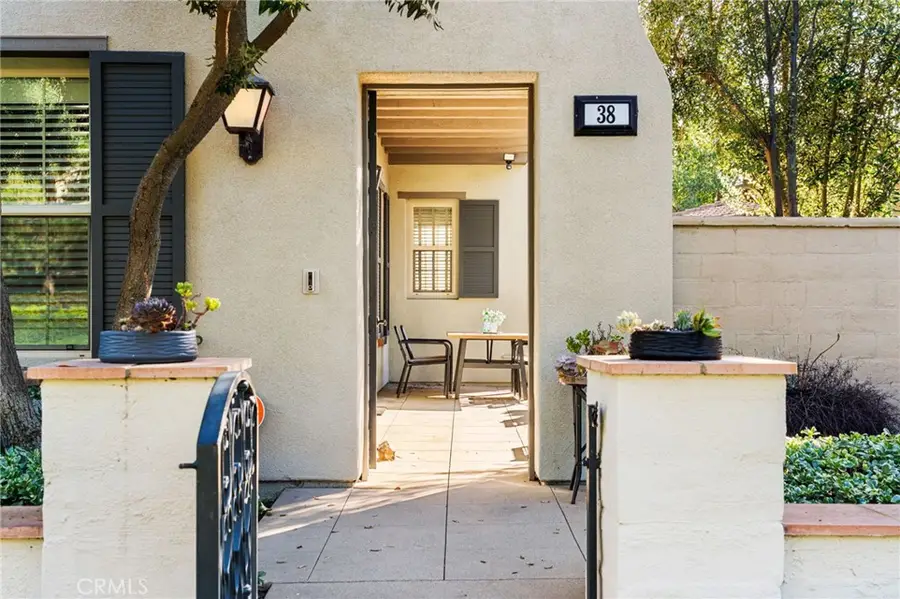 38 Upperbend, Irvine, CA 92618 - Image #3