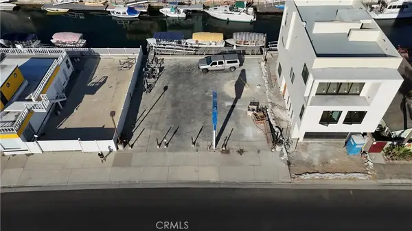 16746 Pacific Coast, Huntington Beach, CA 90742