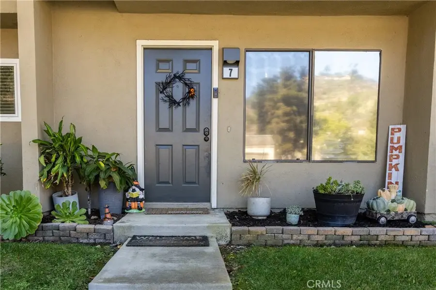 285 #7 N Singingwood, Orange, CA 92869 - Image #2