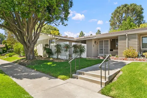 386 Avenida Castilla #C, Laguna Woods, CA 92637