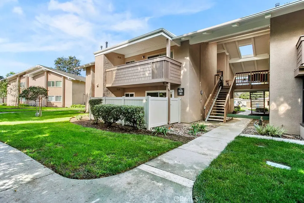 8877 Lauderdale Court #212B, Huntington Beach, CA 92646 - Image #1