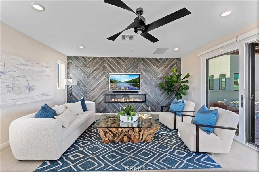 419 Transport, Tustin, CA 92782 - Image #3