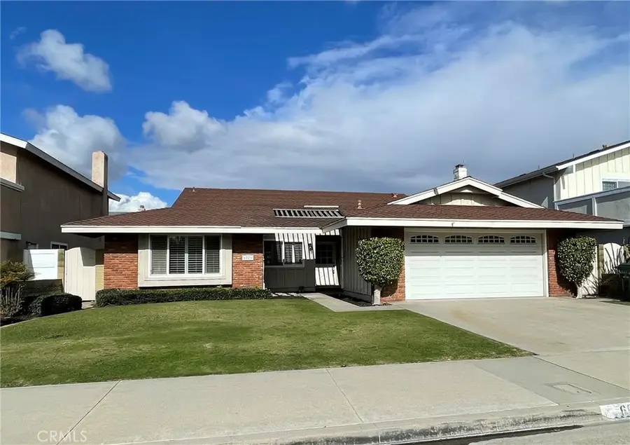 6821 Loyola Drive, Huntington Beach, CA 92647 - Image #3