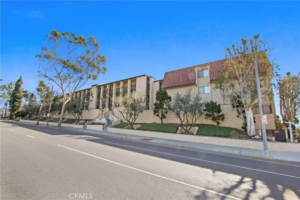 1460 E Willow #202, Signal Hill, CA 90755 - Image #1