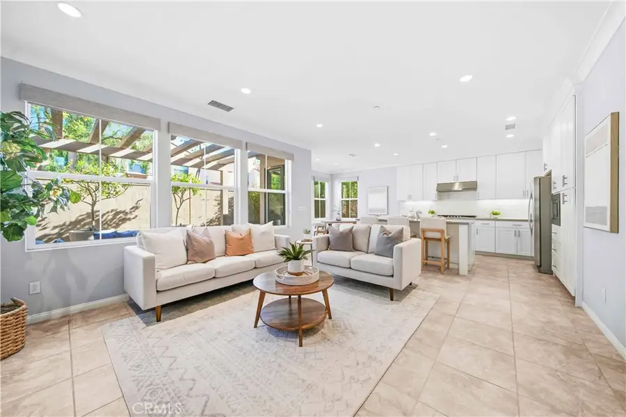 125 Island Coral, Irvine, CA 92620 - Image #2