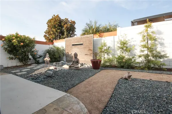 10211 Cliff Drive, Huntington Beach, CA 92646