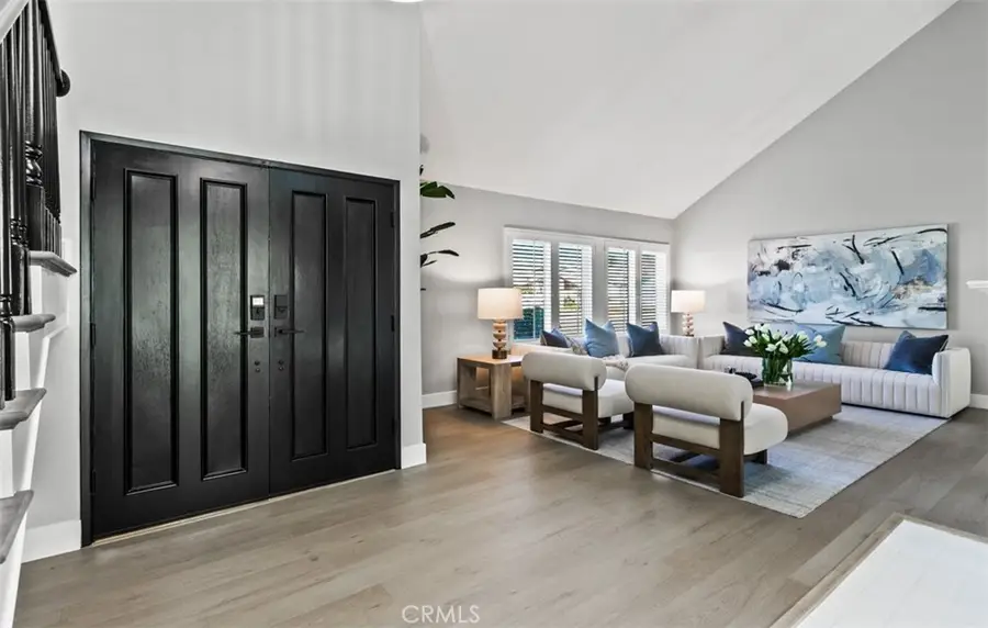 9882 Kings Canyon, Huntington Beach, CA 92646 - #3