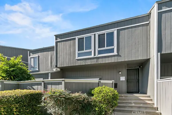 2961 S Fairview #B, Santa Ana, CA 92704