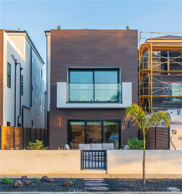 422 20th Street, Huntington Beach, CA 92648