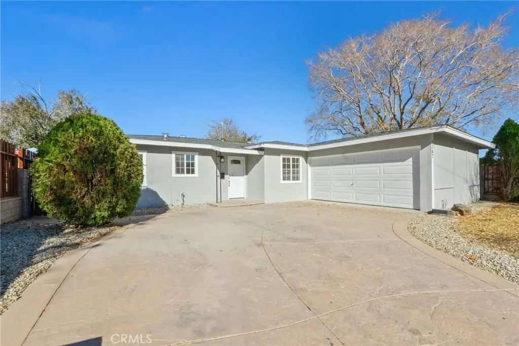1347 E Avenue R3, Palmdale, CA 93550 - Image #1