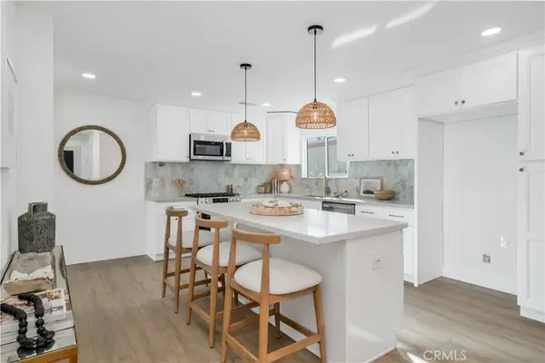 834 W 95th Street, Los Angeles, CA 90044