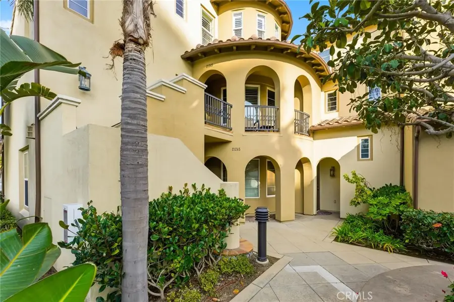 21245 Alanis, Huntington Beach, CA 92648 - Image #3