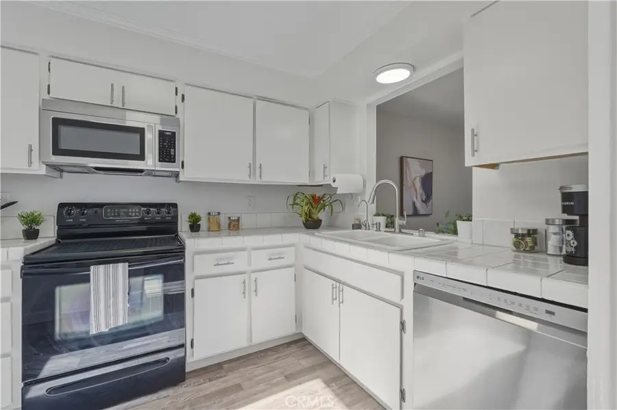 112 Espanas, Escondido, CA 92026 - #3