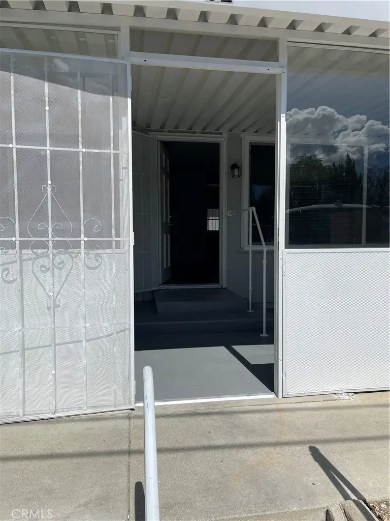 150 E Lakeshore Drive #82, Lake Elsinore, CA 92530 - Image #2