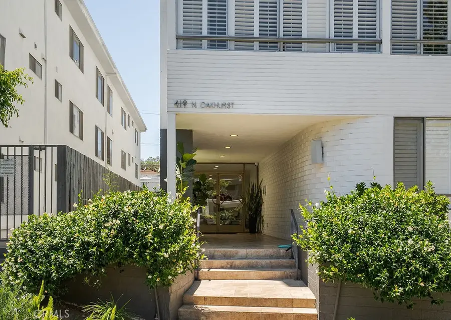 419 N Oakhurst Drive #102, Beverly Hills, CA 90210 - #2