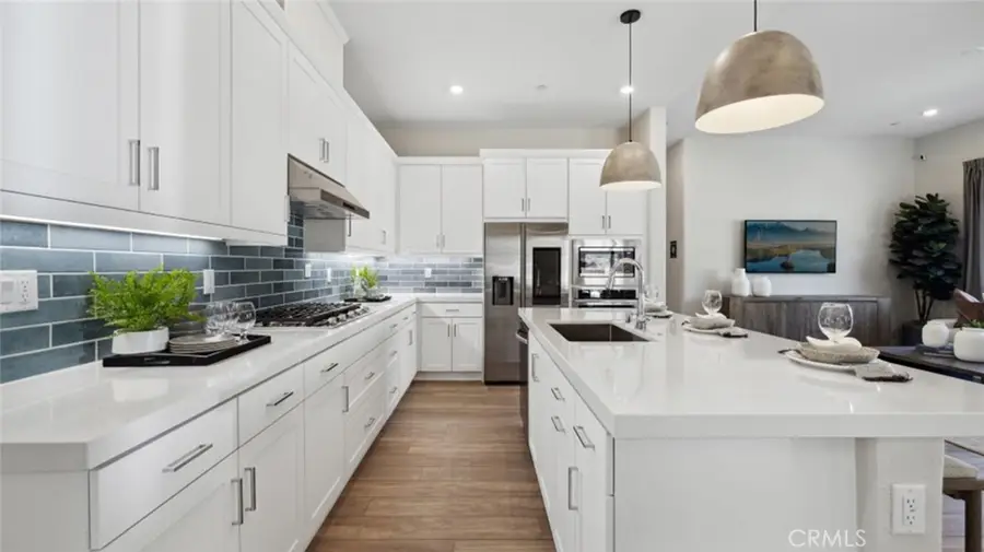 24523 Villa La Sombrilla, Valencia, CA 91354 - Image #3