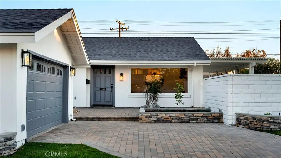 1657 Texas, Costa Mesa, CA 92626 - Image #2