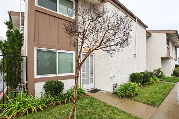 1043 E Huntington, Monrovia, CA 91016