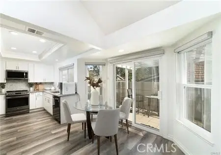 52 Weepingwood, Irvine, CA 92614 - #3