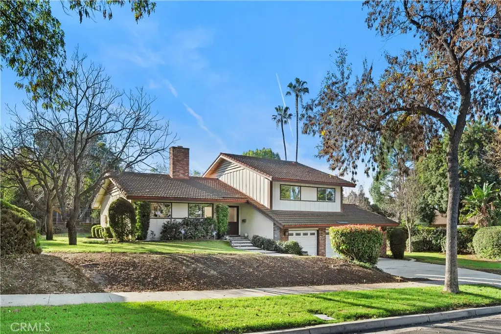 1194 Lyndhurst Drive Nw, Riverside, CA 92506 - #1