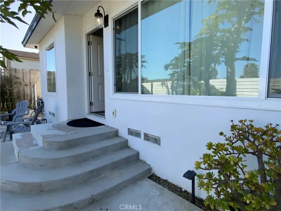 17091 B Lane, Huntington Beach, CA 92647 - Image #3