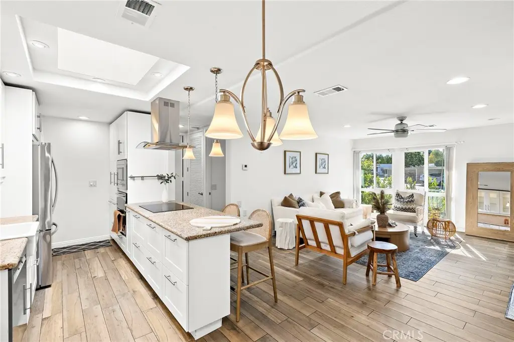 2119 U Via Puerta, Laguna Woods, CA 92637 - Image #1