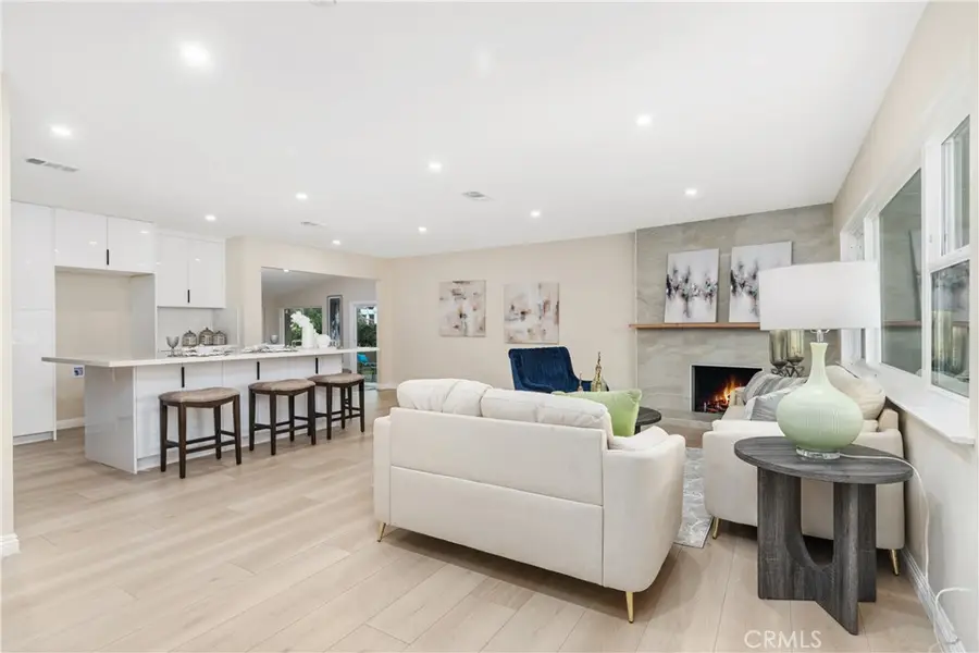 3213 W Sunview Drive, Anaheim, CA 92804 - Image #3