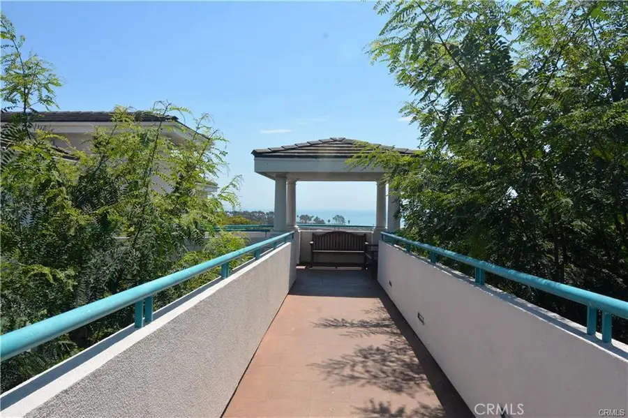 25422 Sea Bluffs Dr #103, Dana Point, CA 92629 - Image #2