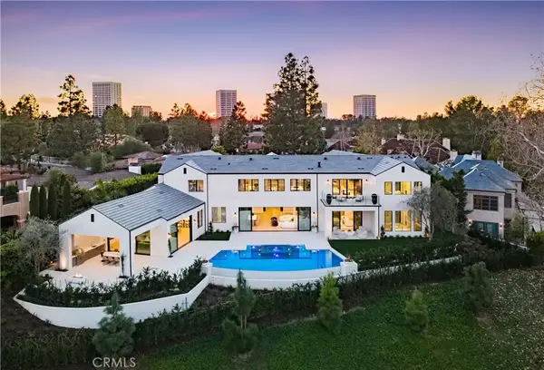 76 Hillcrest Lane, Newport Beach, CA 92660