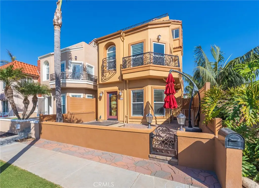 206 16th, Huntington Beach, CA 92648 - Image #1