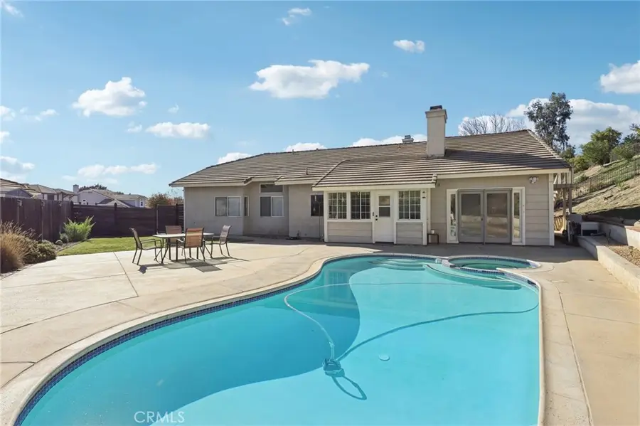 39221 Corte Tesoro, Murrieta, CA 92563 - Image #2