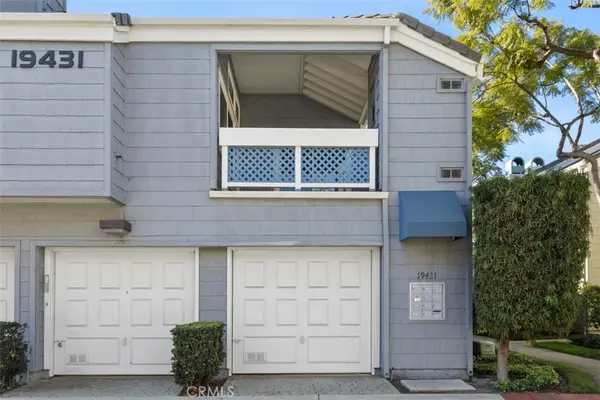 19431 Sunray Lane #205, Huntington Beach, CA 92648