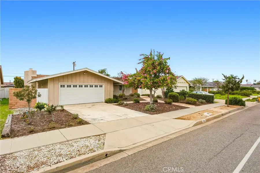 1056 N Shaffer, Orange, CA 92867 - Image #2