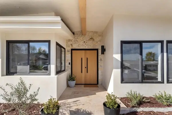 23755 Clarendon, Woodland Hills, CA 91367