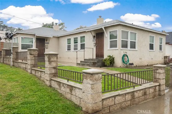 2411 2413 Termino, Long Beach, CA 90815