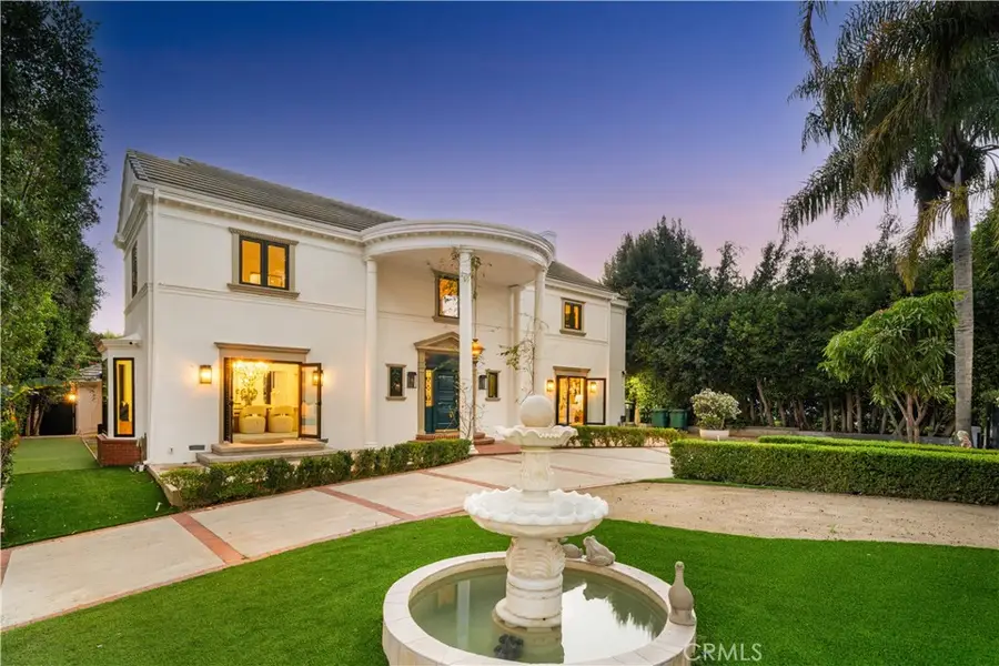 701 Trenton, Beverly Hills, CA 90210 - #3
