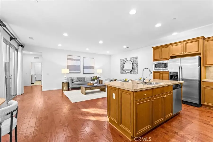 70 City Stroll, Irvine, CA 92620 - Image #2