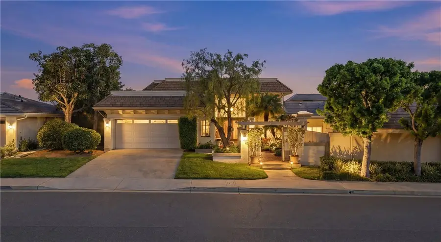 31 Saint Tropez, Newport Beach, CA 92660 - #2