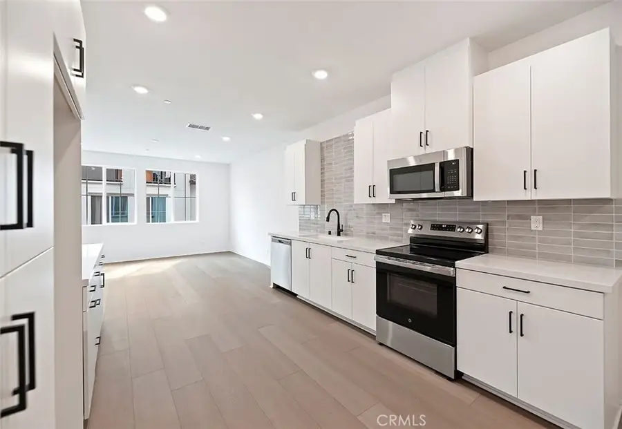 16121 Spicebush Lane, Chino, CA 91708 - Image #3