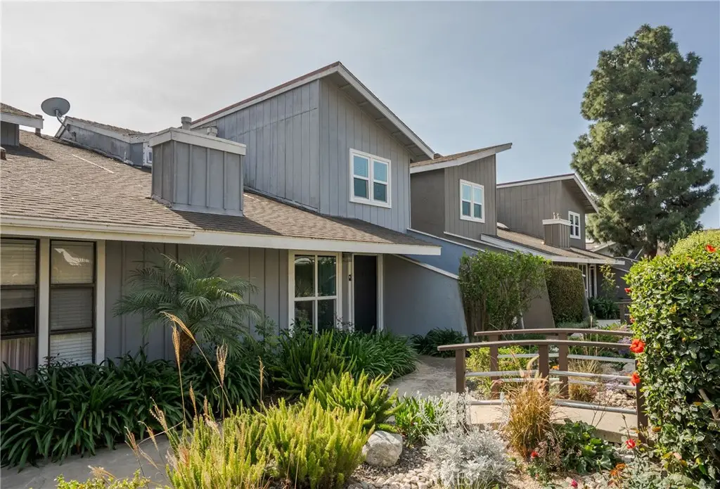 345 University Drive #F4, Costa Mesa, CA 92627 - #1