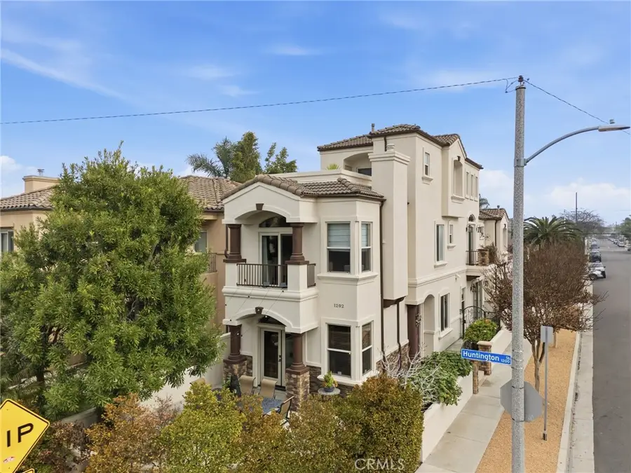 1202 Huntington Street, Huntington Beach, CA 92648 - #2