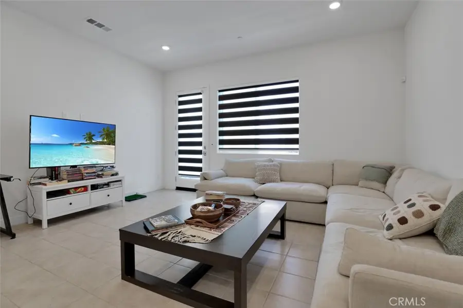 145 Sash, Irvine, CA 92618 - Image #3