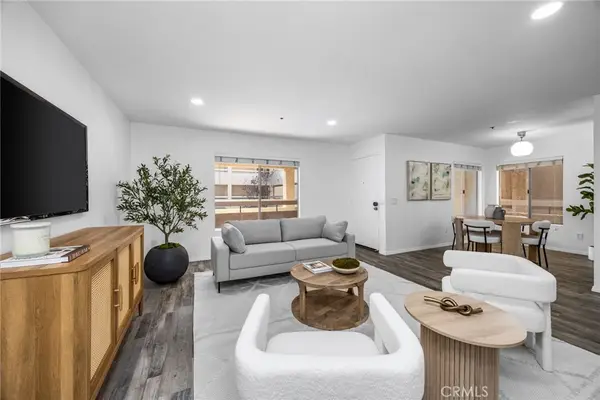 12141 Centralia #206, Lakewood, CA 90715