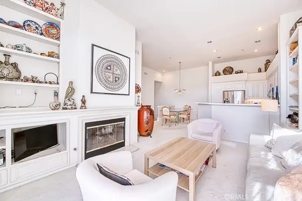 1204 Solvay Aisle, Irvine, CA 92606