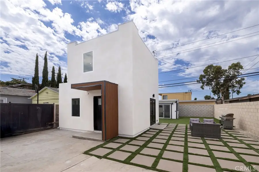 5447 Lime Avenue, Long Beach, CA 90805 - Image #2