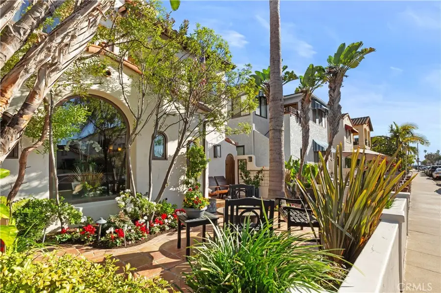 158 Santa Ana Avenue, Long Beach, CA 90803 - #3