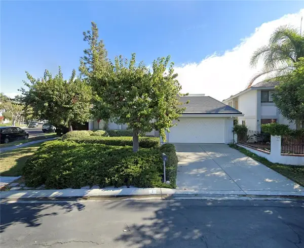 1 Holly, Irvine, CA 92612