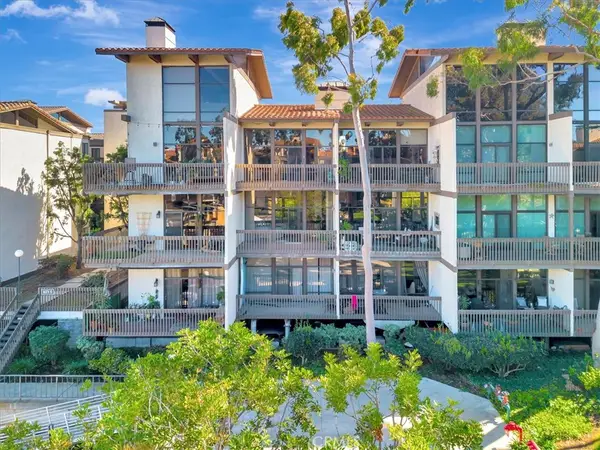 8317 Marina Pacifica N, Long Beach, CA 90803