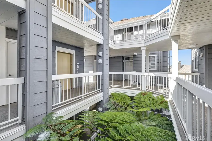 20301 Bluffside, Huntington Beach, CA 92646 - #2