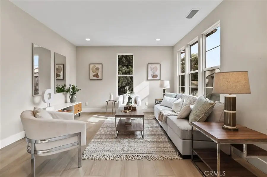 302 Tall Oak, Irvine, CA 92603 - #2